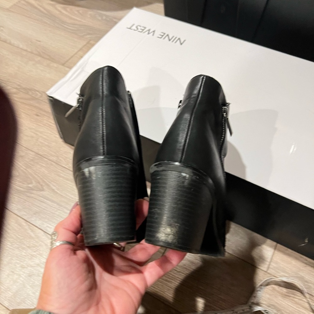 ANA heeled booties - Picture 3 of 6